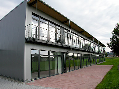 Bürobau mit direkt anschließender Lagerhalle in Leutkirch im Allgäu
